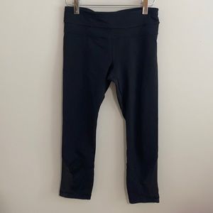 Black Cropped Lululemon Workout Leggings
